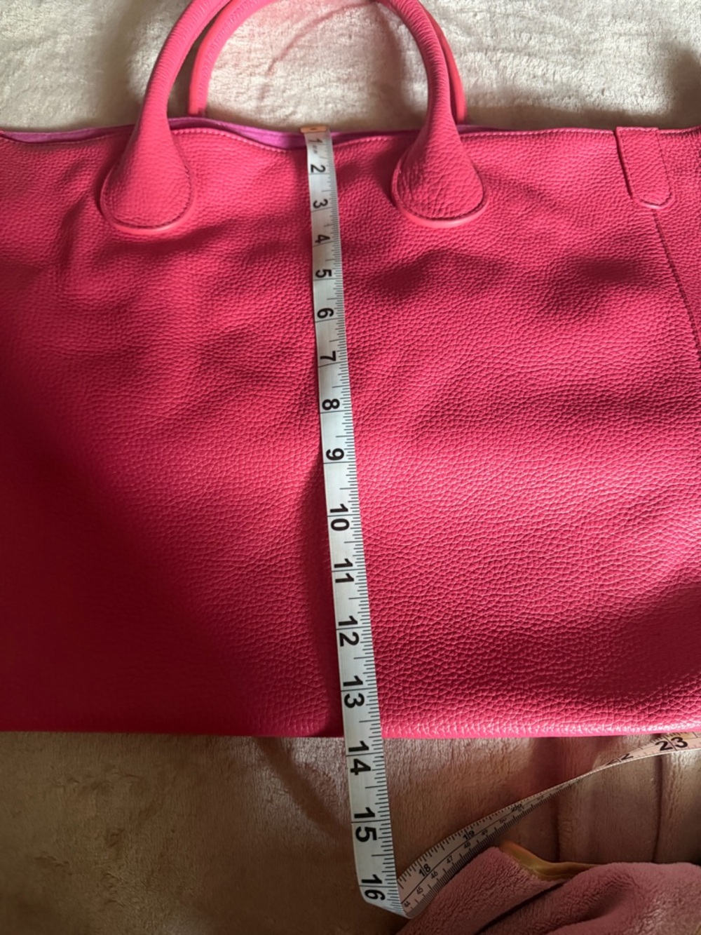 Stylish Women’s Pink Leather Tote Bag - Picture 5 of 8